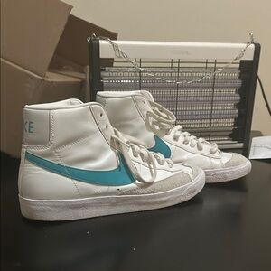 Nike White and Teal Sneakers
